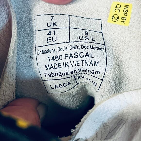 Dr. Martens Boots Pascal White Leather Lace Up Ankle Distressed Combat Grunge 9 - Picture 6 of 8